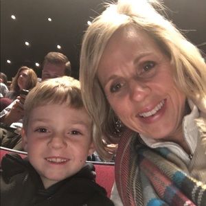 Meet your Posher, Sandy